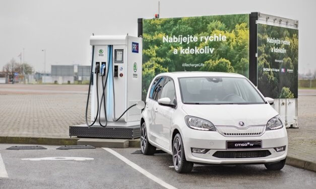 ŠKODA AUTO, PRE a Chakratec přiváží do Prahy jedinečnou technologii pro nabíjení elektromobilů