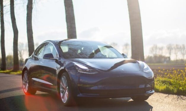 Carsharing HoppyGo nabízí kompletní portfolio elektromobilů Tesla