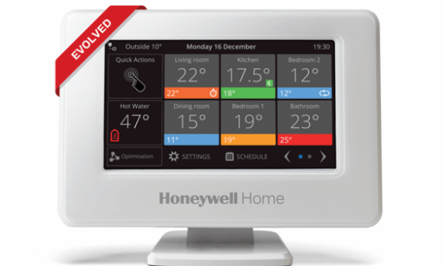 Evohome, systém chytré regulace vytápění Honeywell Home, je zase o něco chytřejší