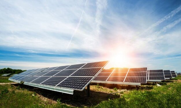 Roste počet firemních fotovoltaických řešení. Připojování dalších usnadní i modernizace distribučních soustav
