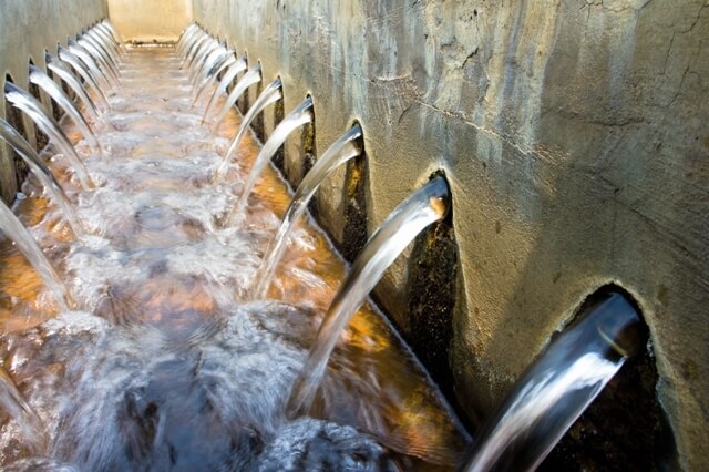 Průmyslové firmy více recyklují své odpadní vody. Navyšují tak své kapacity či šetří náklady, lákadlem jsou i dotace