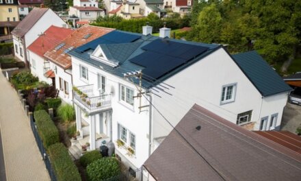 Již každá sedmá polská domácnost využívá fotovoltaiku. V Česku jich je i přes velký zájem zatím jen zlomek