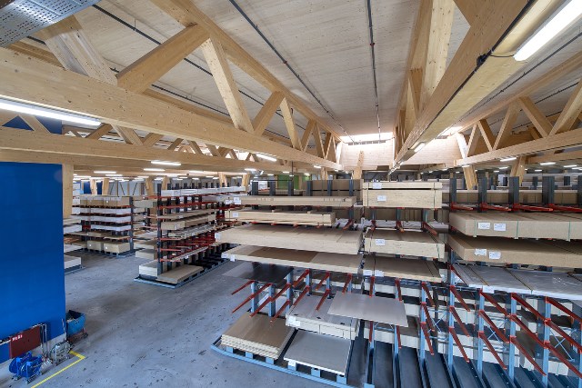 Nový trend míří do Česka – bytovky a supermarkety ze dřeva