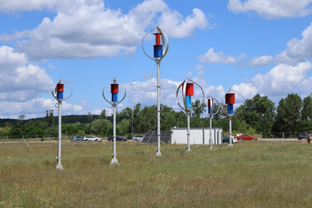 Unikont Energo: vyvíjíme vlastní vertikální větrné generátory pro výrobu elektrické energie určené firmám a domácnostem v České republice a na Slovensku
