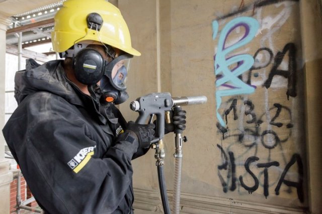 Nechtěné graffiti lze odstranit šetrně a ekologicky