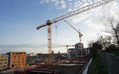 K diskusi: Vyšší daň z nemovitosti jako řešení krize s bydlením? Uvolnila by prázdné byty a snížila jejich cenu