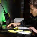 Etický hacking pro hledání slabých míst ve svých sítích využívá jen necelá pětina českých firem. Jejich počet klesá
