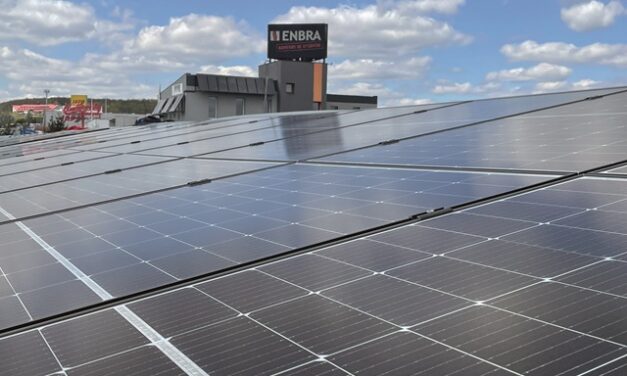 Voda jako přehlížené úložiště energie. Přebytečná elektřina ze střechy může skončit v bojleru nebo akumulační nádrži