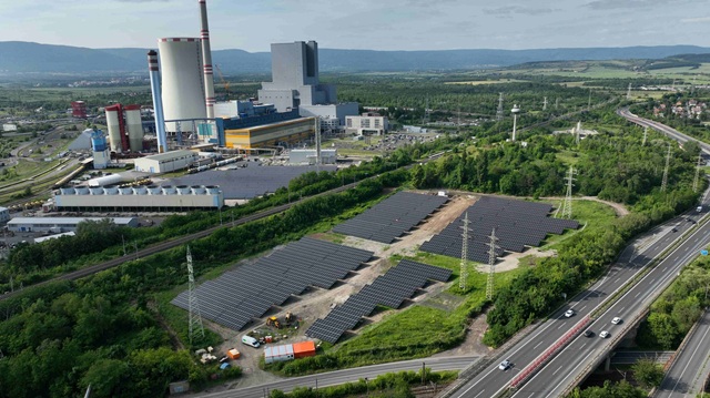 ČEZ urychluje výstavbu solárních elektráren, uvedl do provozu pět nových zdrojů